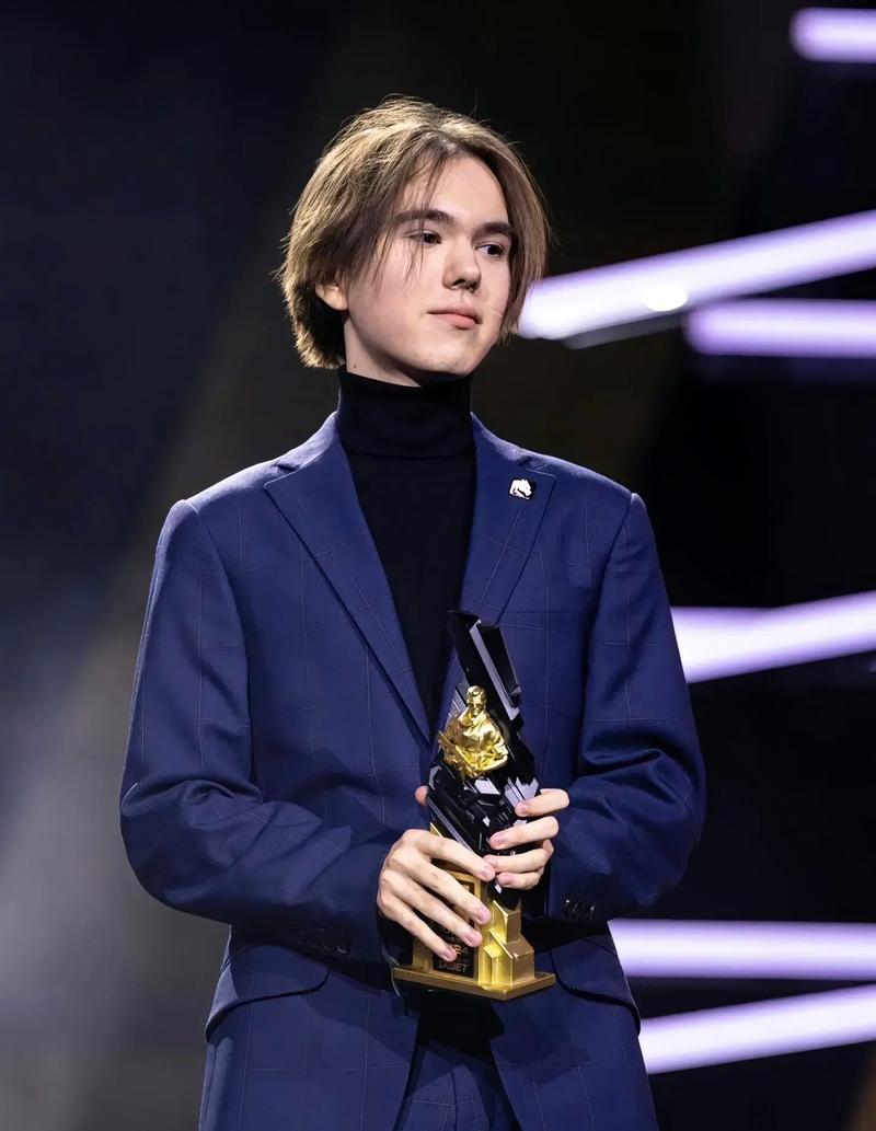 The MongolZ 对阵 NAVI， aurora 对阵 FaZe 在 ESL Pro League s22 Stage 2 第五轮