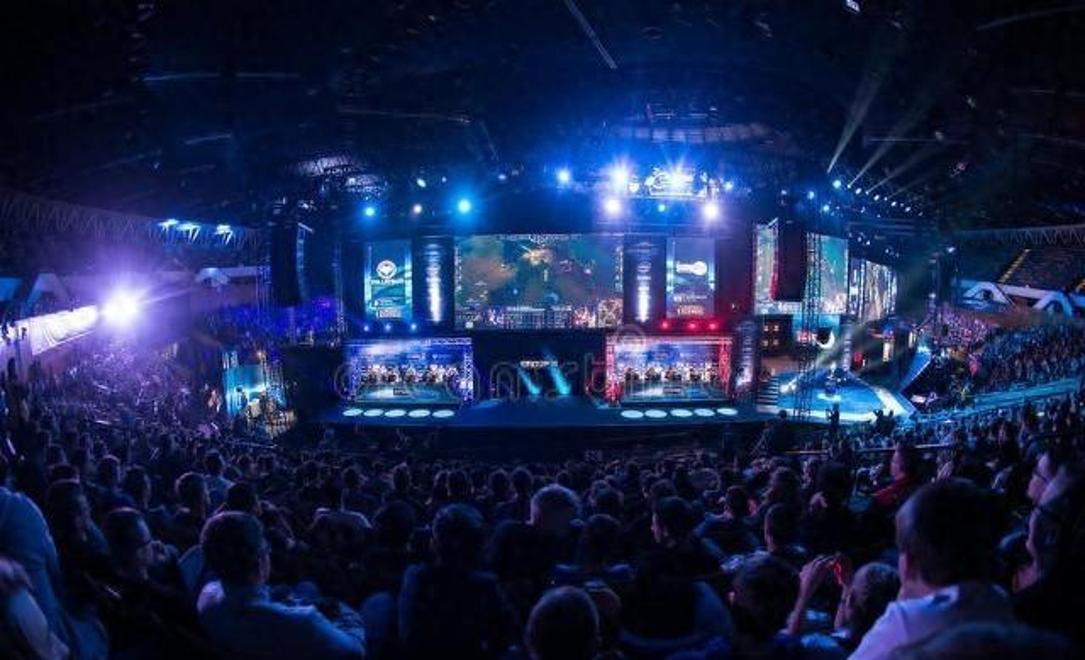 TenZ ： ＂在 Valorant 中，职业选手的薪水根本无法与 CS 玩家所赚的相比＂